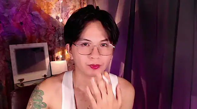 Snapshot of Sexy_Handsome_Drex chatting on January 2025 08:49:02 AM Sexy Handsome Drex online show from January 2025 08:49:02 AM