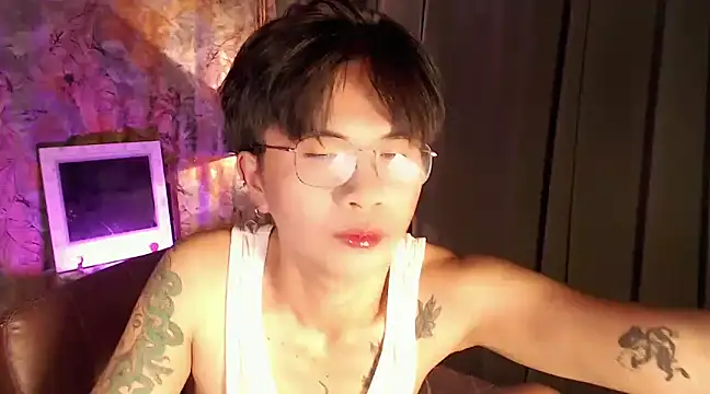 Snapshot of Sexy_Handsome_Drex chatting on January 2025 08:51:02 AM Sexy Handsome Drex online show from January 2025 08:51:02 AM