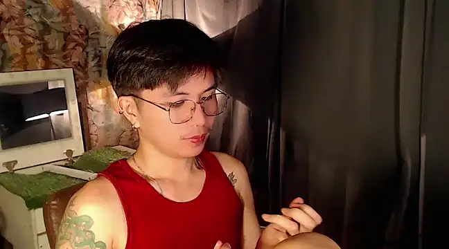 Snapshot of Sexy_Handsome_Drex chatting on February 2025 11:31:02 AM Sexy Handsome Drex online show from February 2025 11:31:02 AM