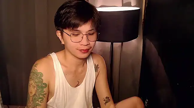 Snapshot of Sexy_Handsome_Drex chatting on March 2025 09:31:02 AM Sexy Handsome Drex online show from March 2025 09:31:02 AM