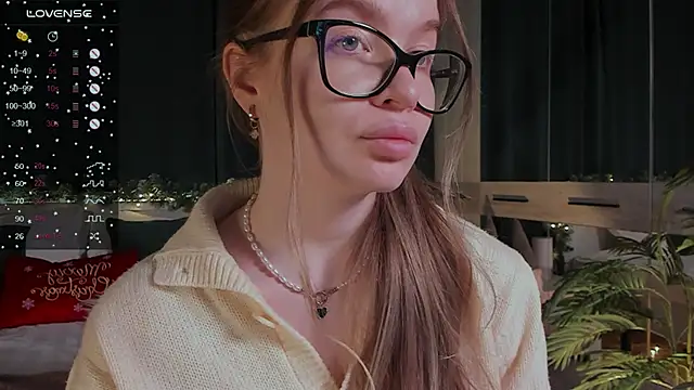 Virtual Girll online show from December 2024 05:54:02 PM