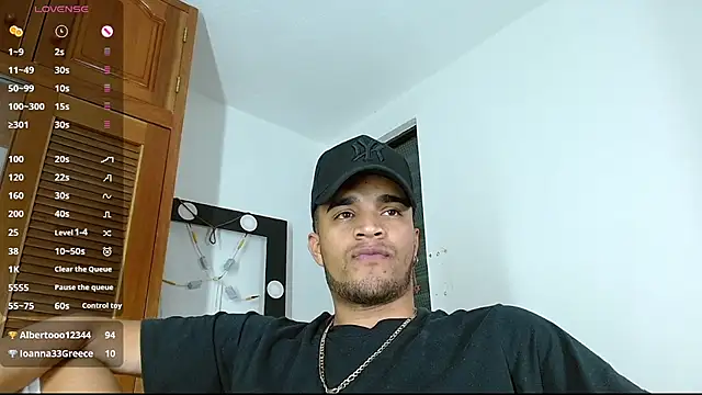 Snapshot of Bigcock_21cm_ chatting on February 2025 01:33:01 AM Bigcock 21cm online show from February 2025 01:33:01 AM