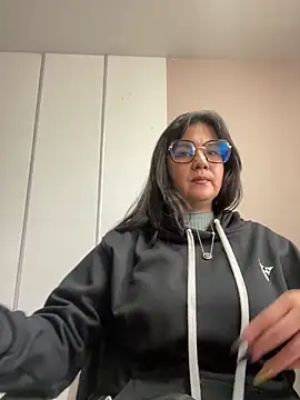 SWEETLILY18 online show from February 2025 03:16:01 PM