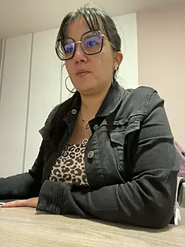 SWEETLILY18 online show from February 2025 11:20:01 AM