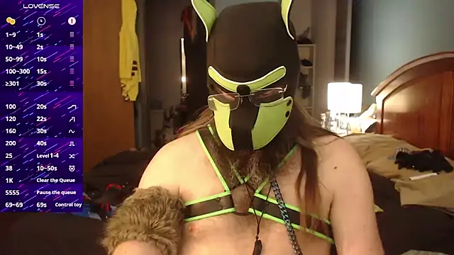 kinkywolf429 online show from October 2025 05:59:02 PM