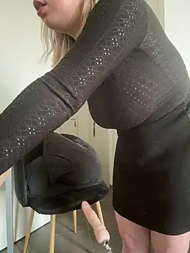 dollssfr online show from January 2025 11:13:02 AM