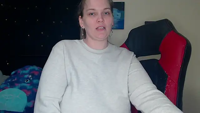 ToxicLilly online show from December 2024 12:05:01 PM