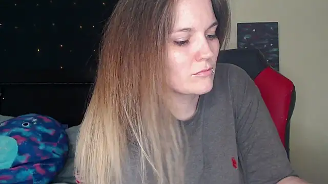 ToxicLilly online show from December 2024 08:22:01 AM