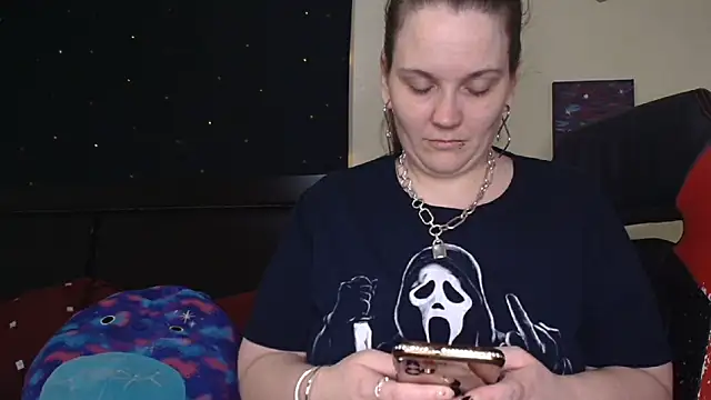 ToxicLilly online show from November 2025 09:51:02 AM