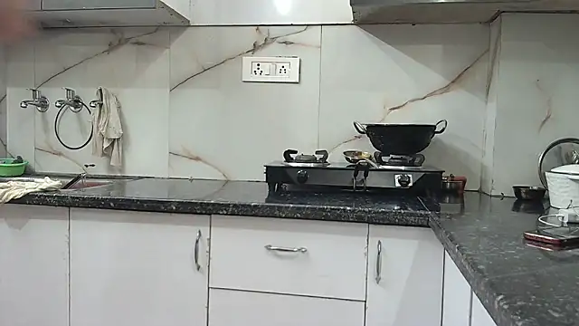 Snapshot of Zoya_Varma004 chatting on January 2025 08:18:02 AM Zoya Varma004 online show from January 2025 08:18:02 AM