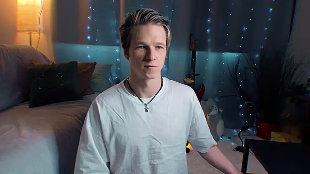 Breston Sweet online show from April 2026 04:17:01 AM