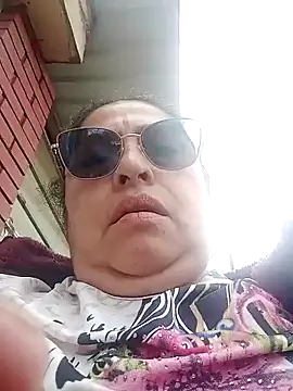 Keyla01  online show from April 2026 06:35:02 PM