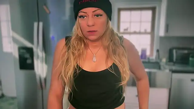 sage love online show from February 2026 06:02:01 PM