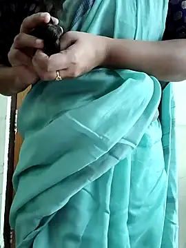 Snapshot of yoursana- chatting on January 2026 05:21:02 AM yoursana- online show from January 2026 05:21:02 AM