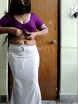 Snapshot of yoursana- chatting on July 2026 04:04:02 AM yoursana- online show from July 2026 04:04:02 AM