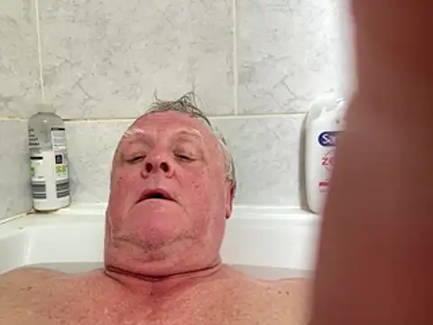 bigbadjon69 online show from April 2026 01:41:02 PM