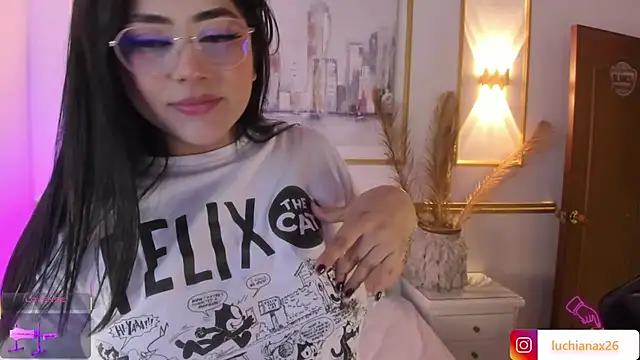 Snapshot of lucy26_ chatting on January 2025 05:20:02 AM lucy26 online show from January 2025 05:20:02 AM