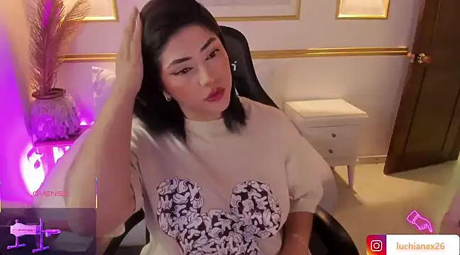 Snapshot of lucy26_ chatting on March 2025 02:21:01 AM lucy26 online show from March 2025 02:21:01 AM