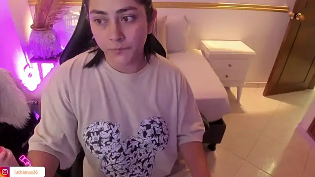 Snapshot of lucy26_ chatting on March 2025 02:04:01 AM lucy26 online show from March 2025 02:04:01 AM