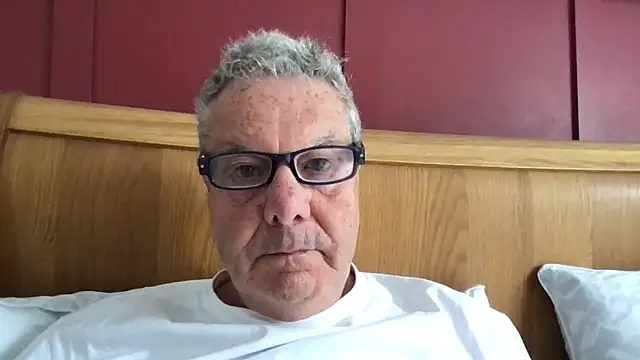 Snapshot of Oldpistolpete chatting on June 2026 08:50:01 AM Oldpistolpete online show from June 2026 08:50:01 AM