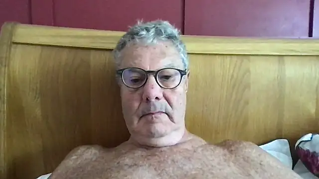 Snapshot of Oldpistolpete chatting on June 2026 10:51:02 AM Oldpistolpete online show from June 2026 10:51:02 AM