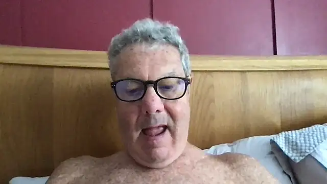 Snapshot of Oldpistolpete chatting on July 2026 08:49:02 AM Oldpistolpete online show from July 2026 08:49:02 AM