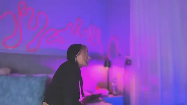 Sofly s online show from March 2026 12:00:01 PM