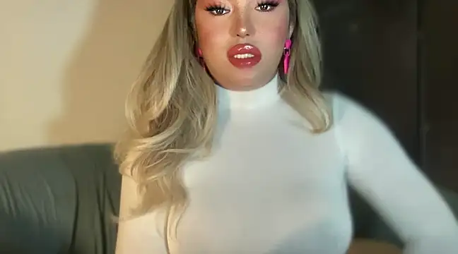 BigDominaMia online show from December 2024 09:05:02 AM