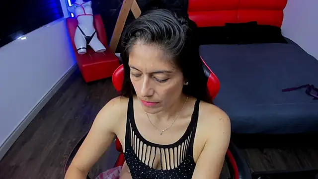 Snapshot of AnnyMilet_ chatting on July 2026 03:03:02 PM AnnyMilet online show from July 2026 03:03:02 PM