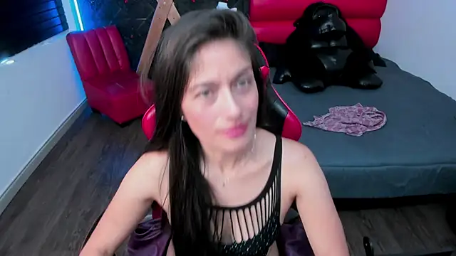 Snapshot of AnnyMilet_ chatting on July 2026 04:39:33 PM AnnyMilet online show from July 2026 04:39:33 PM