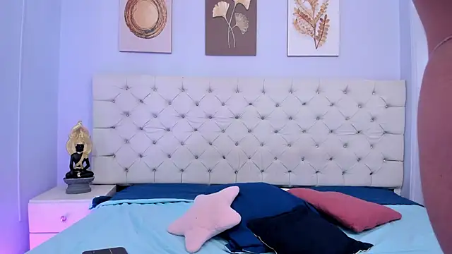 Snapshot of SALOME_F0X_ chatting on March 2025 08:10:02 PM SALOME F0X online show from March 2025 08:10:02 PM