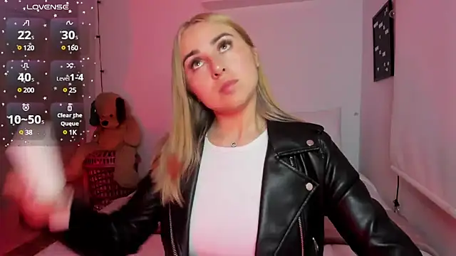 Snapshot of sophi_mooreno chatting on December 2024 04:23:02 AM sophi mooreno online show from December 2024 04:23:02 AM