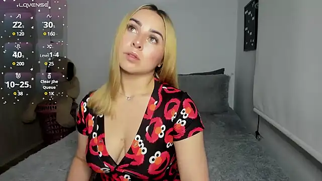 Snapshot of sophi_mooreno chatting on February 2025 04:03:02 AM sophi mooreno online show from February 2025 04:03:02 AM