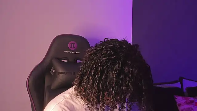 Lucas eevans online show from February 2025 05:09:01 PM