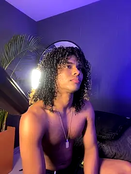 Lucas eevans online show from November 2025 01:55:01 PM