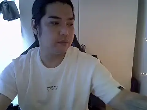 Snapshot of StrawberryWine07 chatting on March 2025 02:27:01 AM StrawberryWine07 online show from March 2025 02:27:01 AM