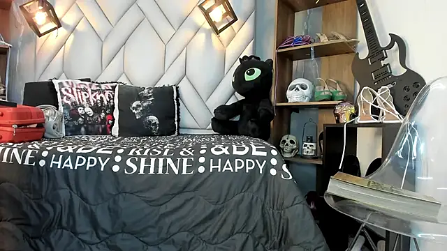 Snapshot of MirandaHaguen chatting on February 2025 09:41:02 PM MirandaHaguen online show from February 2025 09:41:02 PM