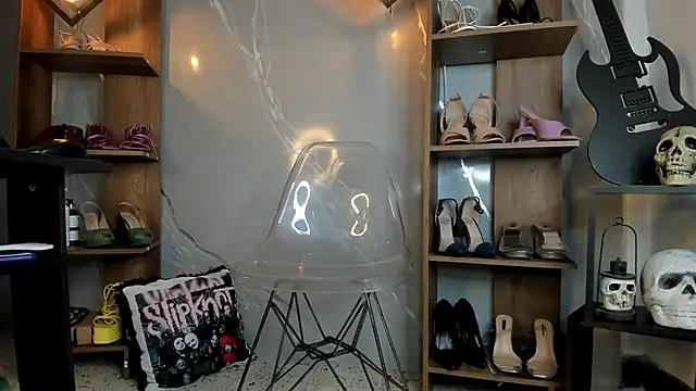 Snapshot of MirandaHaguen chatting on March 2025 12:50:02 AM MirandaHaguen online show from March 2025 12:50:02 AM