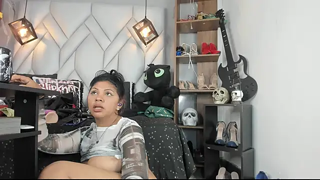 Snapshot of MirandaHaguen chatting on March 2025 03:46:02 AM MirandaHaguen online show from March 2025 03:46:02 AM