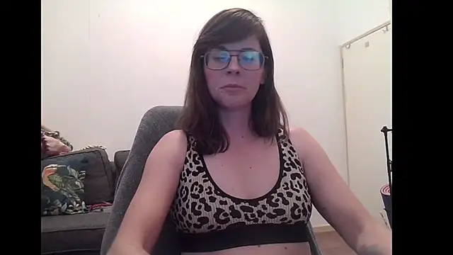 SavannaGirly online show from February 2026 12:23:02 PM