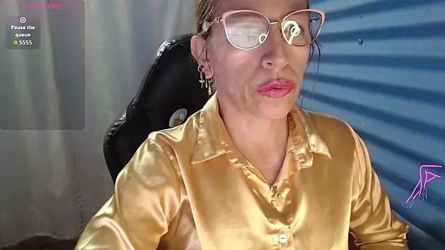Chayla Ruiz online show from May 2026 12:46:01 PM