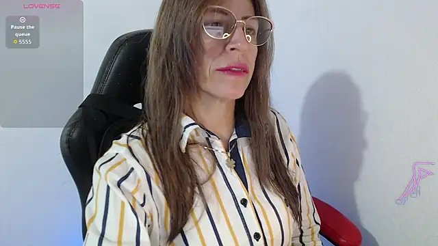 Chayla Ruiz online show from June 2026 09:49:01 PM