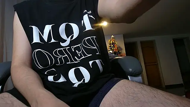 Jhoan saenz online show from December 2025 03:36:02 AM