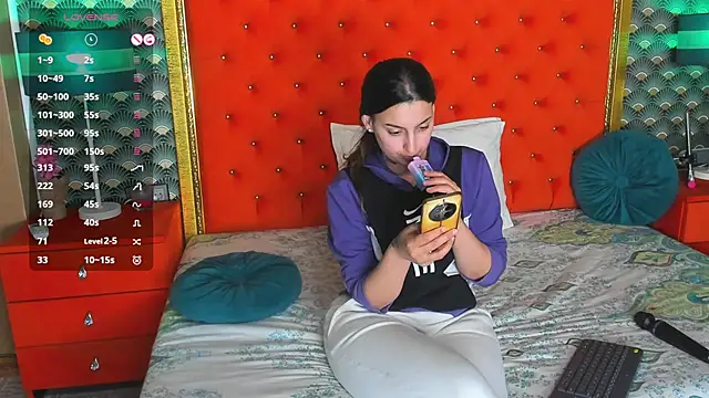 VallerieJones online show from May 2026 05:09:02 PM