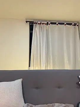 KateSunder online show from December 2025 09:38:01 AM