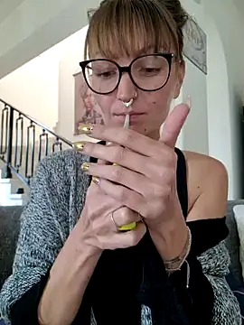 MissMialicious online show from February 2025 01:44:01 PM