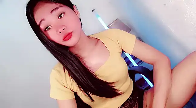 amomentoflust69 online show from December 2024 12:05:02 PM