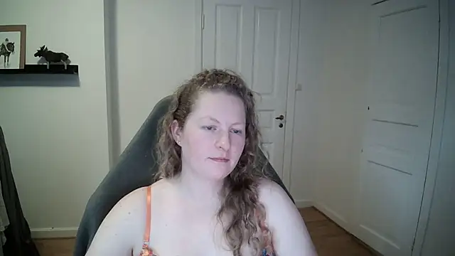 Snapshot of Girlnina-1995 chatting on January 2025 12:52:01 PM Girlnina-1995 online show from January 2025 12:52:01 PM