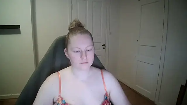 Snapshot of Girlnina-1995 chatting on January 2025 11:56:01 AM Girlnina-1995 online show from January 2025 11:56:01 AM