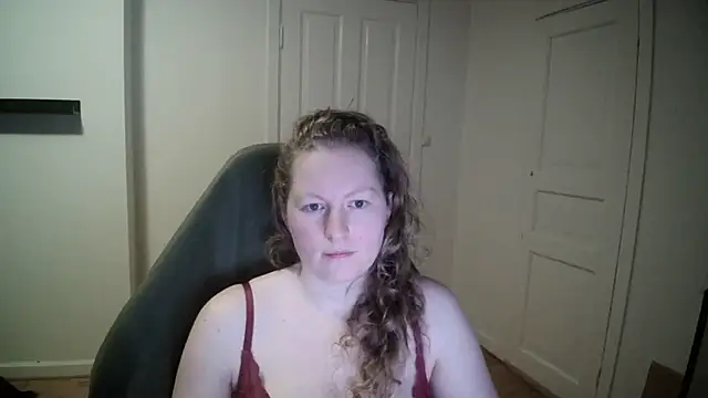 Snapshot of Girlnina-1995 chatting on February 2025 09:08:02 PM Girlnina-1995 online show from February 2025 09:08:02 PM